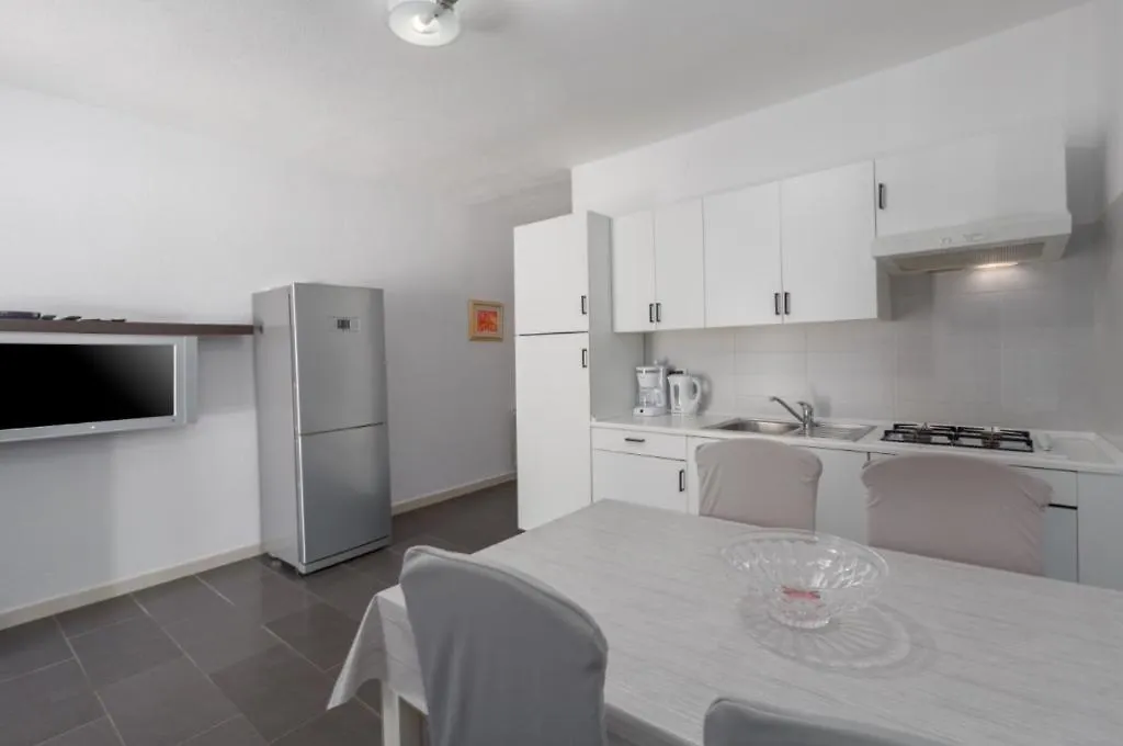 Apartments Orange 167 Novigrad Istria Croacia