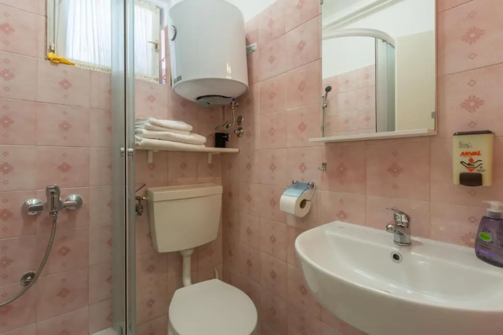 Apartments Orange 167 Novigrad Istria