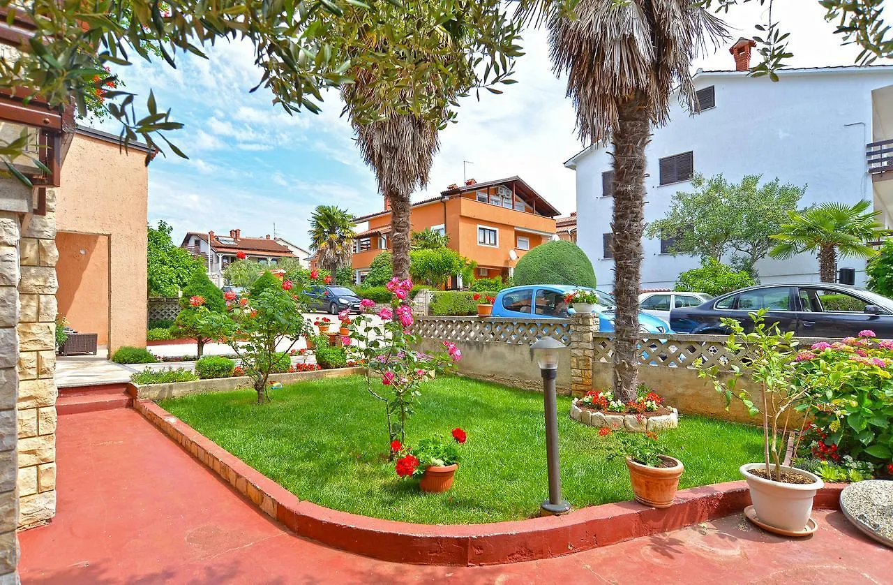 Apartments Orange 167 Novigrad Istria Croacia